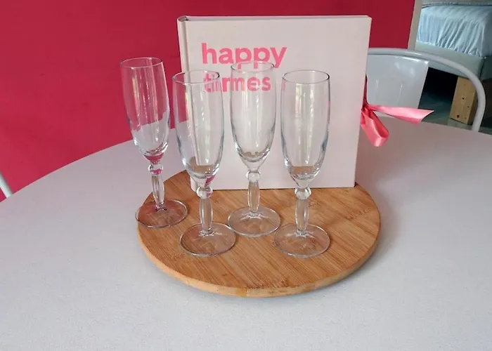 Delightful Tropical Retreat Close To The Sea